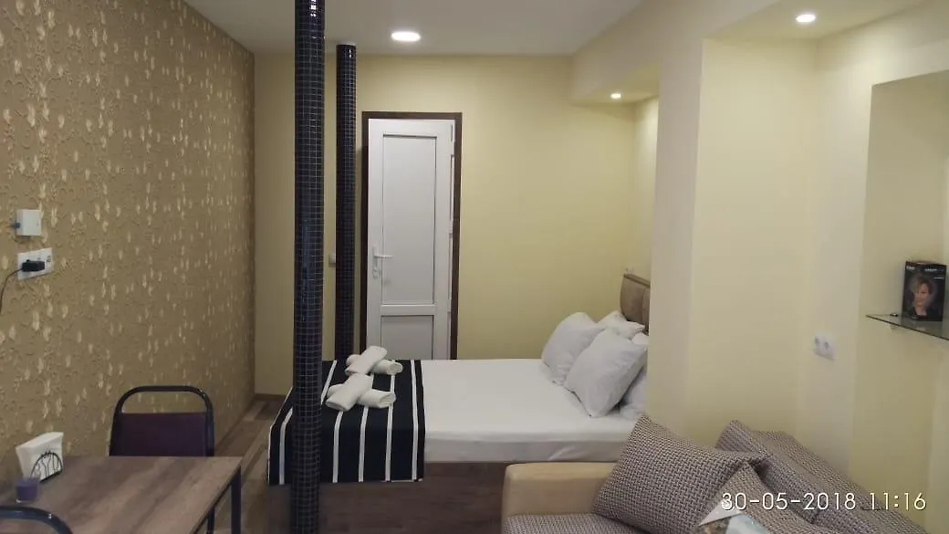 Vakhtang Gorgasali Apartment Tbilisi Georgien